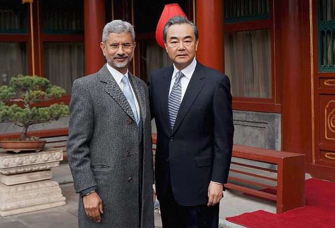 Jayshankar-with-chinese-counterpart